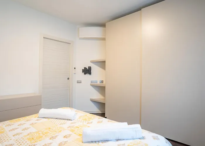 Center - Authentic Yet Modern Retreat ليكو